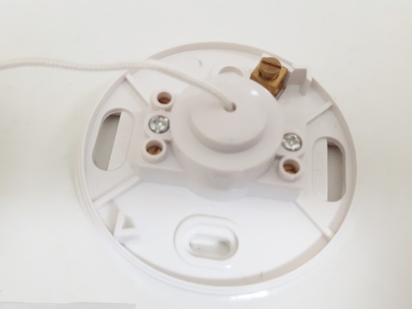 Fix bathroom light pull cord Fix bathroom light pull cord