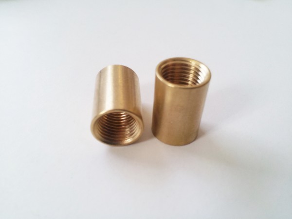 BRASS COUPLER 10MM INTERNAL THREAD X 2