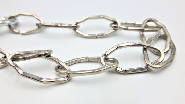 Closed Hoops and gothic Chain M10 Thread chrome finish