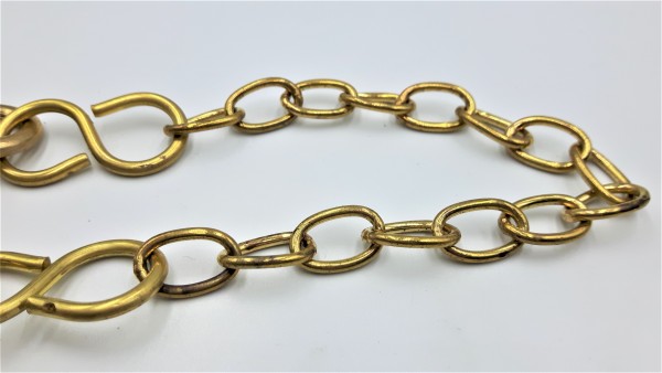 Closed Hoops With Centre Chain M10 Thread in brass finish