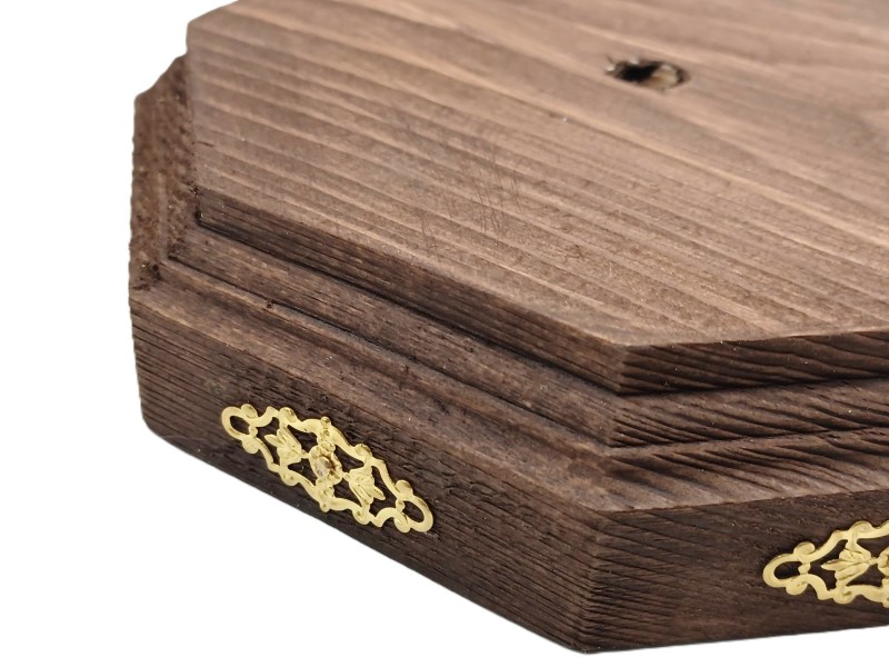 Oak stained pine wooden pattress octagon with brass hook plate
