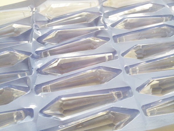 1 TRAY OF 40 CHANDELIER GLASS PENCIL DROPS 55MM