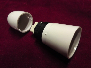 3 PART B22 - BC UNSWITCHED LAMP HOLDER IN WHITE