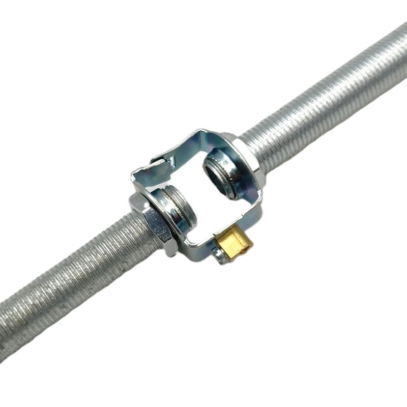 10mm To 10mm thread with Centre Earthed Hickey 